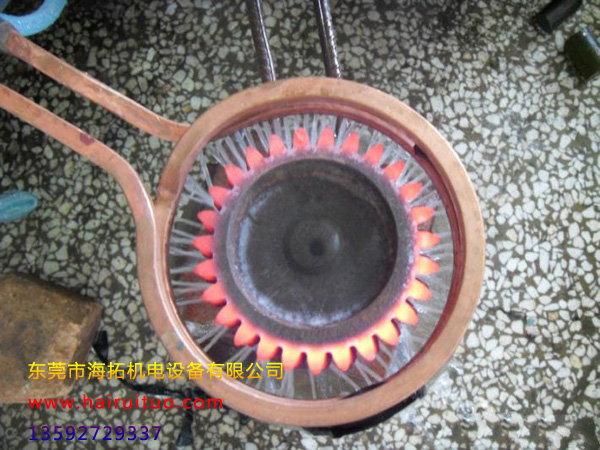 齿淬高频淬火齿轮淬火机床有哪些类型(图1)