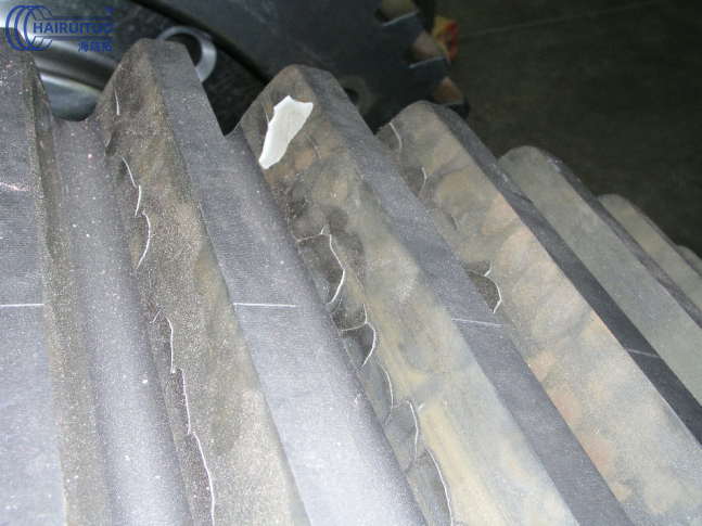 工程师及研发团队对大型齿轮淬火脱碳仿真分析(图1)