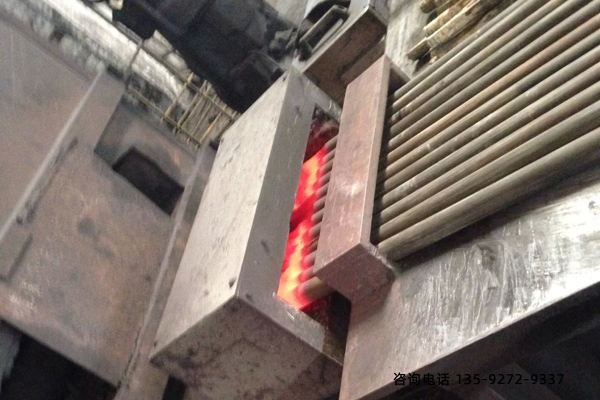 铁杆热处理采用大香蕉手机在线视频加中频炉的热淬火表面强化