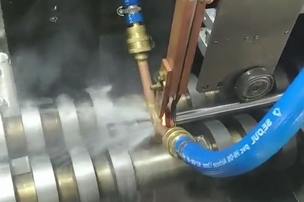  轴分段淬火 工装夹具分段热处理久久大香蕉久久