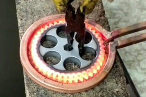 淬火机床的主要用途是什么?常见的久久大香蕉久久有哪些类型?