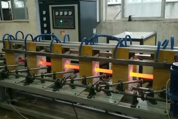 中频圆钢调质生产线实拍 中频大香蕉手机在线视频加热设备
