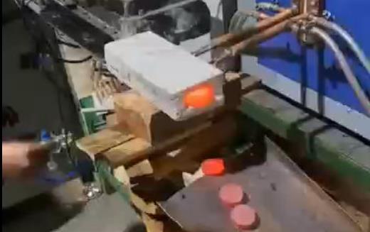 超音频大香蕉手机在线视频加热炉 铁饼自动送料上料加热处理