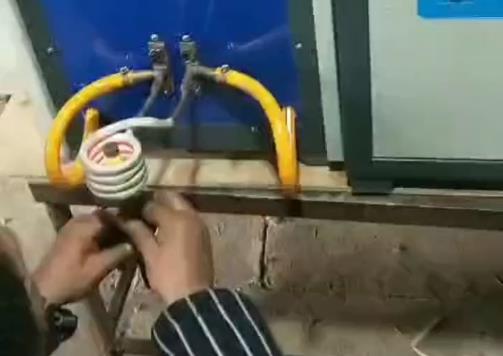 超音频大香蕉手机在线视频加热设备 棒料加热试产测试