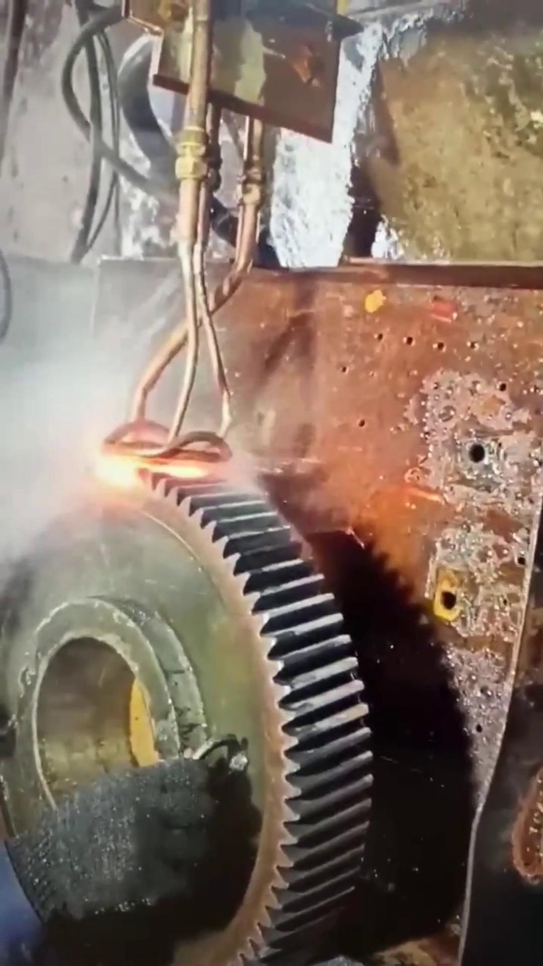 大齿轮淬火 单齿淬火用中频久久大香蕉久久 高频久久大香蕉久久