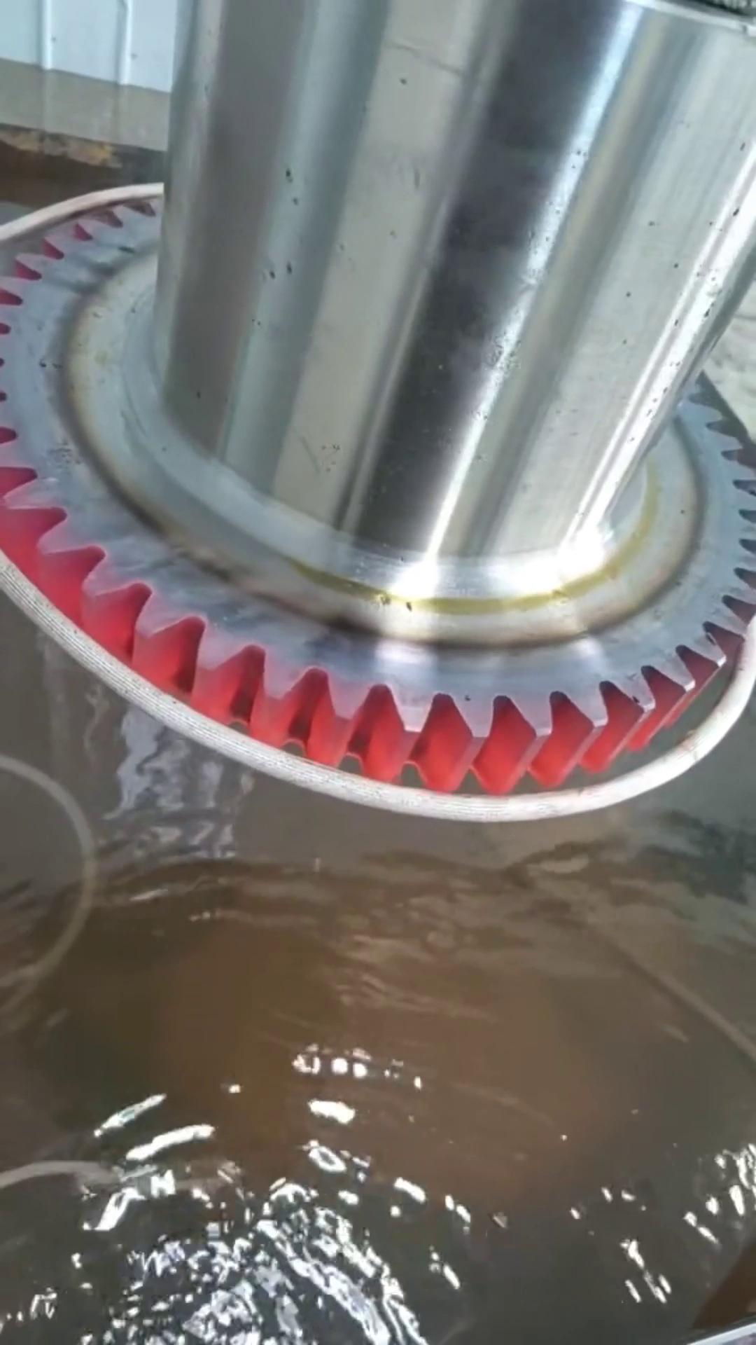 齿轮淬火用高频淬火机床 高频久久大香蕉久久加工深度可控 温度精准