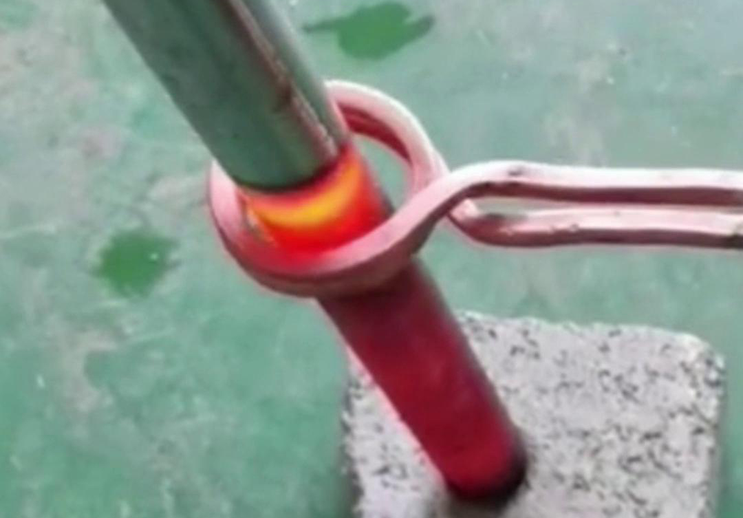 高频加热机以其高效、节能、环保的特性，在金属加工和制造领域有广泛应用(图1)