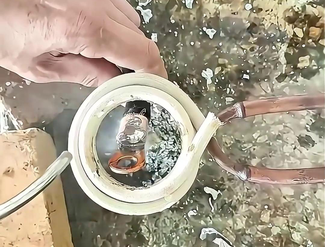 铜线端子高频锡焊：高效、精准的焊接工艺