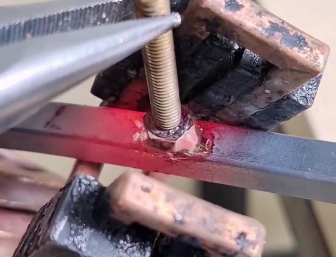 铜焊接，特别是铜件和铜管螺丝的焊接手持式高频焊机有应用优势