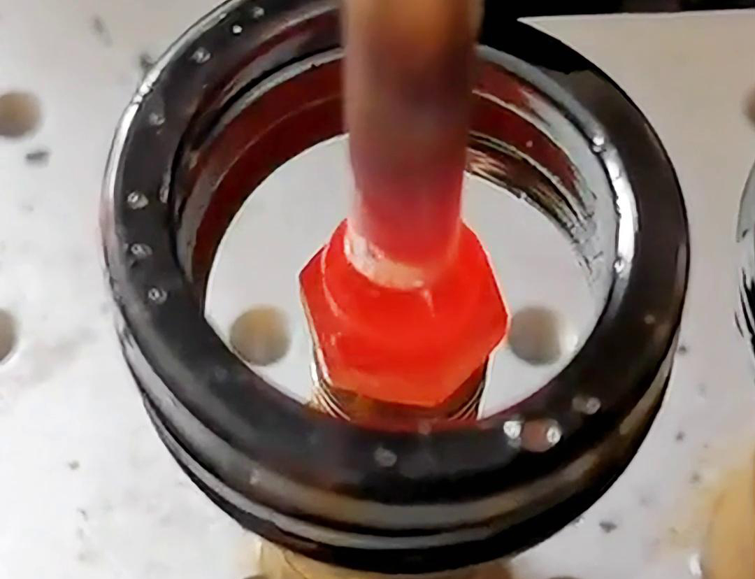 高频焊机在黄铜钎焊领域中的应用确实非常广泛，且效果显著(图1)