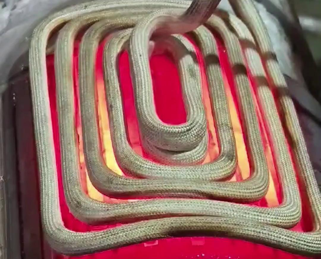 高频大香蕉手机在线视频加热设备在金属表面热处理中的应用(图3)