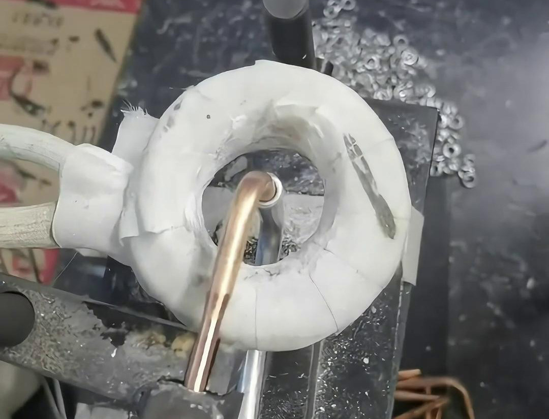 高频铜铝焊接主要依赖于高频大香蕉手机在线视频加热原理