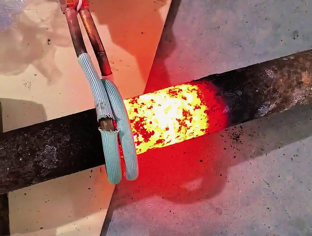 对于棒料的移动加热，手持式高频机是非常适用