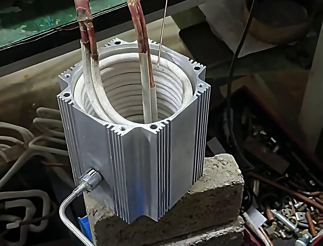 中频大香蕉手机在线视频加热设备在电机热装工艺中的应用：精准控温实现无应力装配(图2)