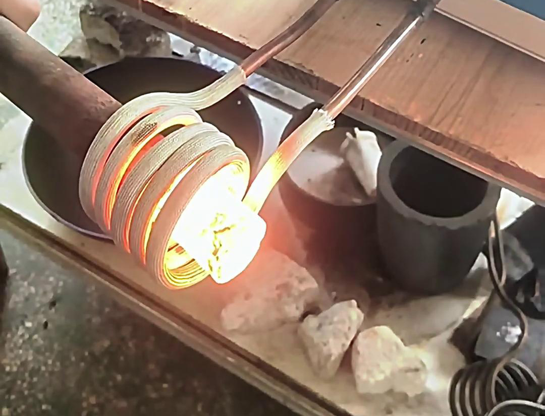 25KW 高频加热机:小体积 大能量的多功能热处理设备(图2) 25KW 高频加热机:小体积 大能量的多功能热处理设备(图2)