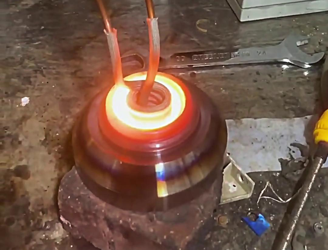 海瑞拓超高频加热机，内孔加热的颠覆者