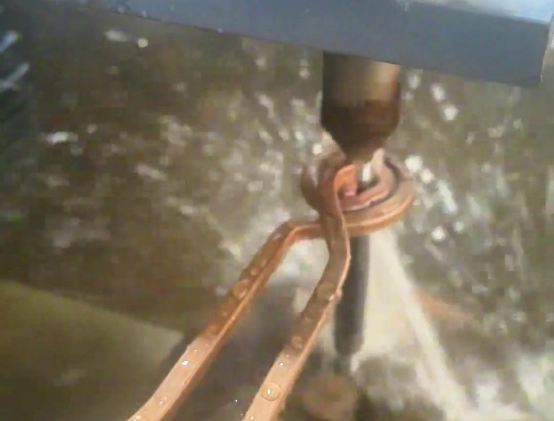 海瑞拓超高频大香蕉手机在线视频加热设备助力电机轴淬火