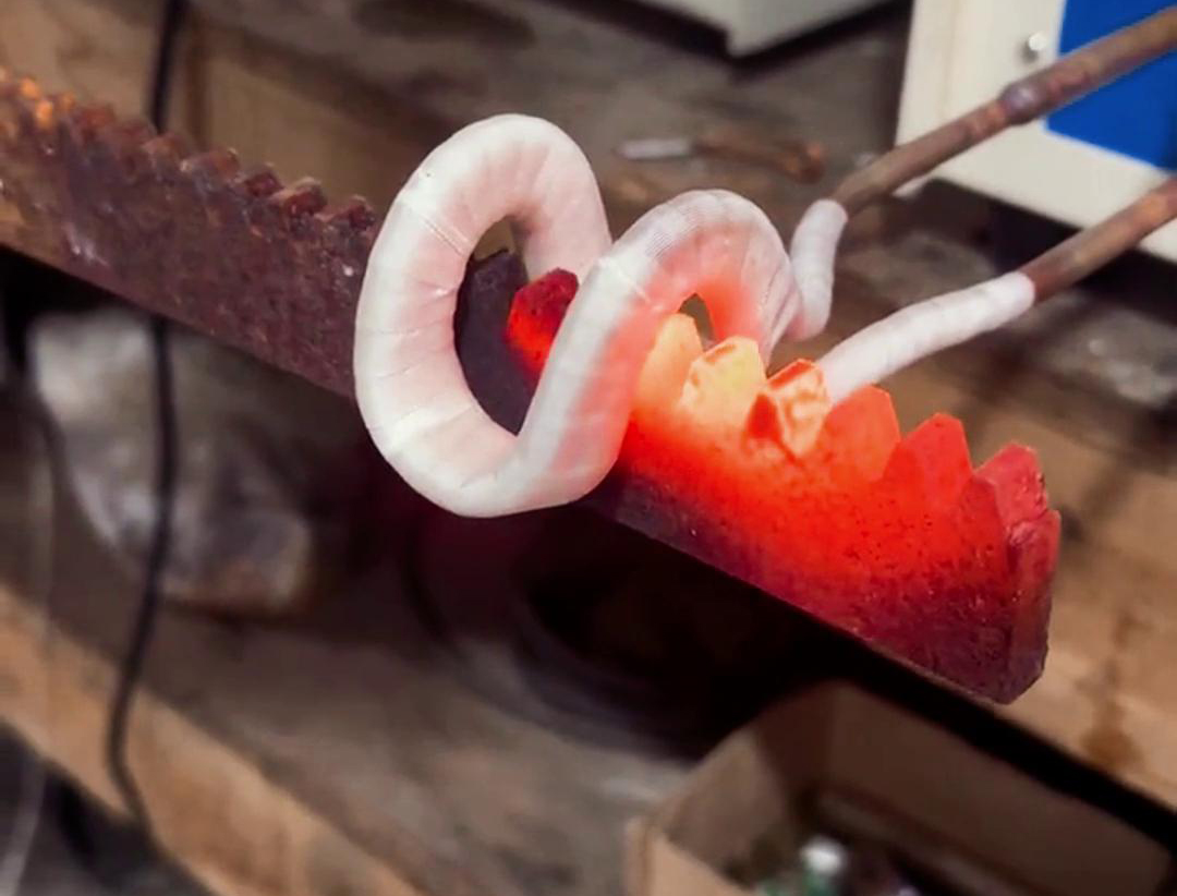 海瑞拓高频加热机：齿条生产的革新动力