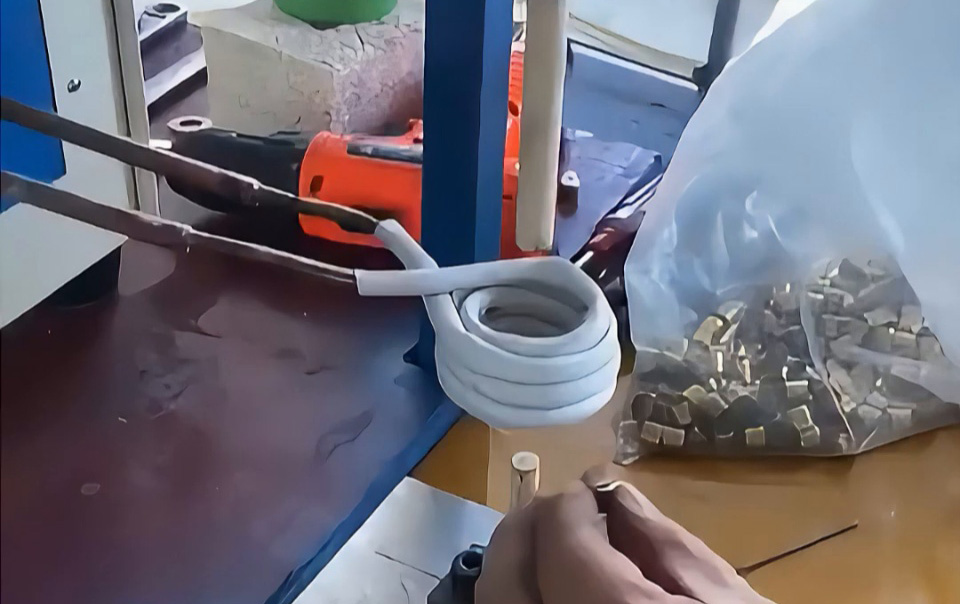 铜端子高频焊接全过程揭秘，自动化技术让效率翻倍！