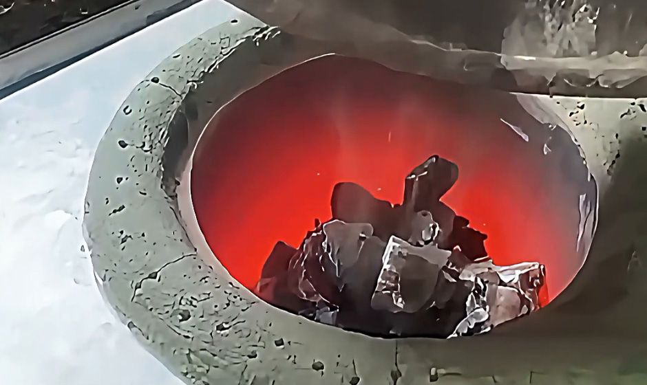 矿石中频熔炼炉，匹配各类矿石熔炼需求