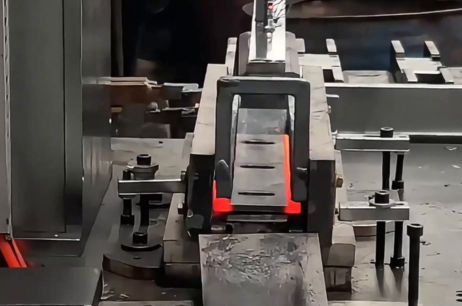 中小型加工厂优选！海瑞拓简易半自动农机刀具高频久久大香蕉久久，刀片淬火不变形