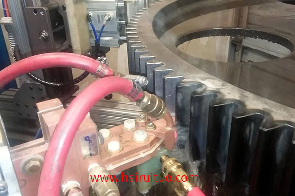 低淬透性的钢齿轮大香蕉手机在线视频淬火的特点是什么？(图2)