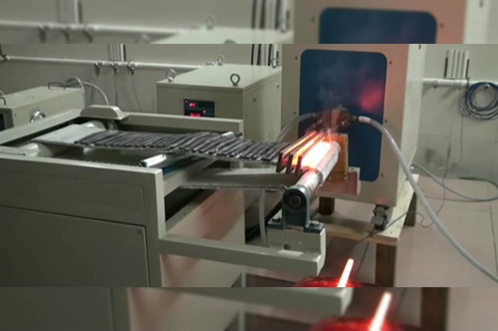 超音频大香蕉手机在线视频加热设备对棒料连续加热退火视频