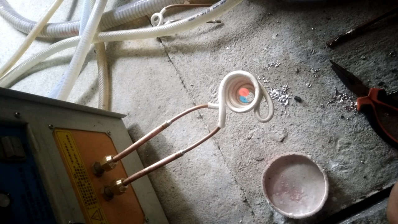 选择高频久久大香蕉久久的电流频率时，需要计算吗？