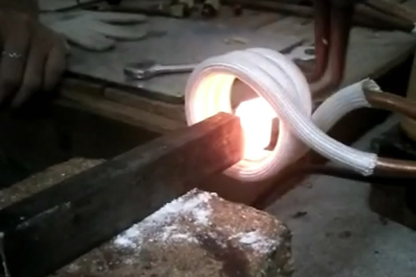 大香蕉手机在线视频加热炉的功率因数和相平衡