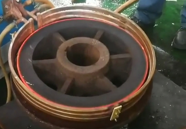 超音频大香蕉手机在线视频加热设备对火车轮加热试样