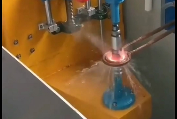 轴表久久大香蕉久久，高频淬火机床