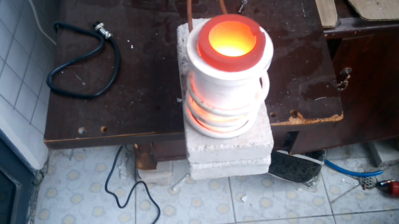 小型熔铜炉去氧化铝的方法有哪些?(图2)