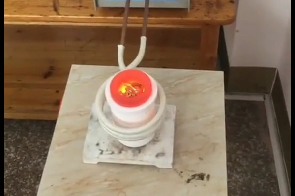 金属熔炼炉材料不熔化，温度不再升高(图2)