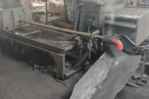 大香蕉手机在线视频加热设备配合生产弯头