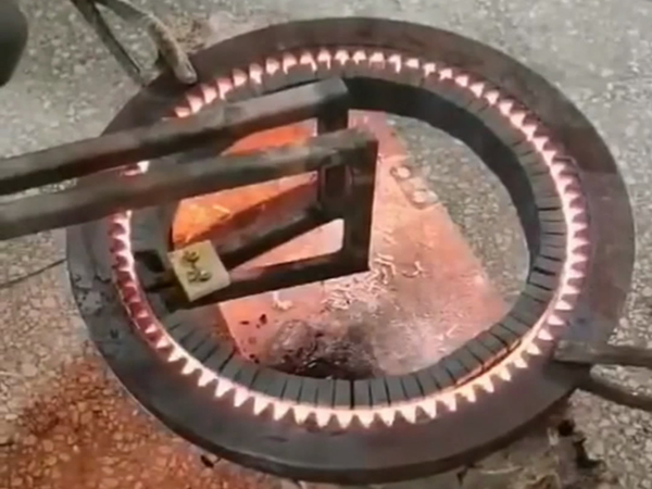 中高频久久大香蕉久久对齿轮内齿淬火