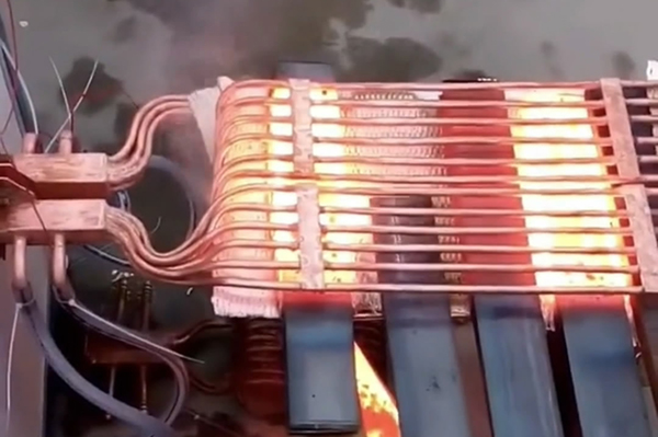 钢板批量加热用超音频大香蕉手机在线视频加热设备