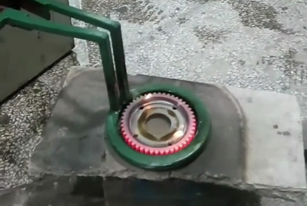 齿轮淬火用高频久久大香蕉久久