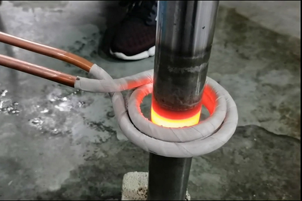 中高频大香蕉手机在线视频加热设备适合各类管材表面淬火退火热处理