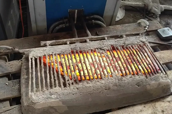 大型工件加热退火热处理选择超音频大香蕉手机在线视频加热设备