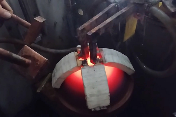 高频大香蕉手机在线视频淬火机床的应用范围和主要用途