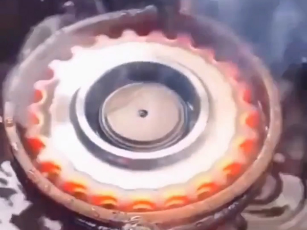 齿轮久久大香蕉久久 ，高频淬火机床