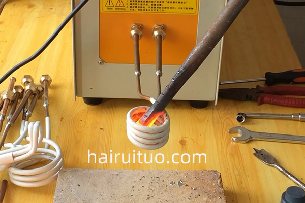 高频加热机 为什么买了高频加热器产品之后要调试?(图1)