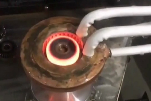  立式高频淬火机床 ，自动化齿轮久久大香蕉久久