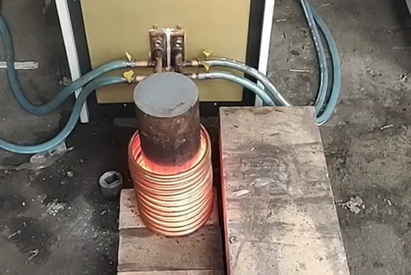 大香蕉手机在线视频加热锻造横向磁场加热速度快,温度均匀性好