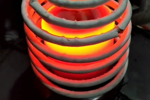 大香蕉手机在线视频淬火类型分为:工作频率、低频、中频、超音频、高频